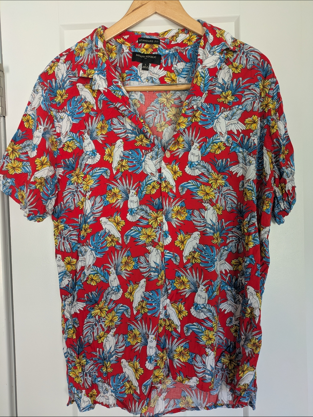 Banana Republic Red Tropical Parrot Print Button-Down Shirt
